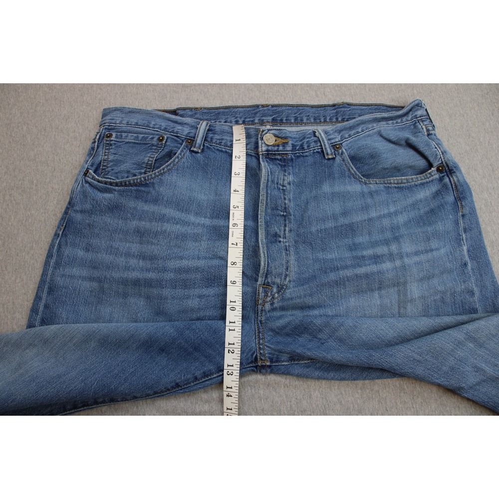 Levis 505 Jeans Mens 38 x 30 Blue 100% Cotton Regular Fit Straight Fly Button - Picture 9 of 10
